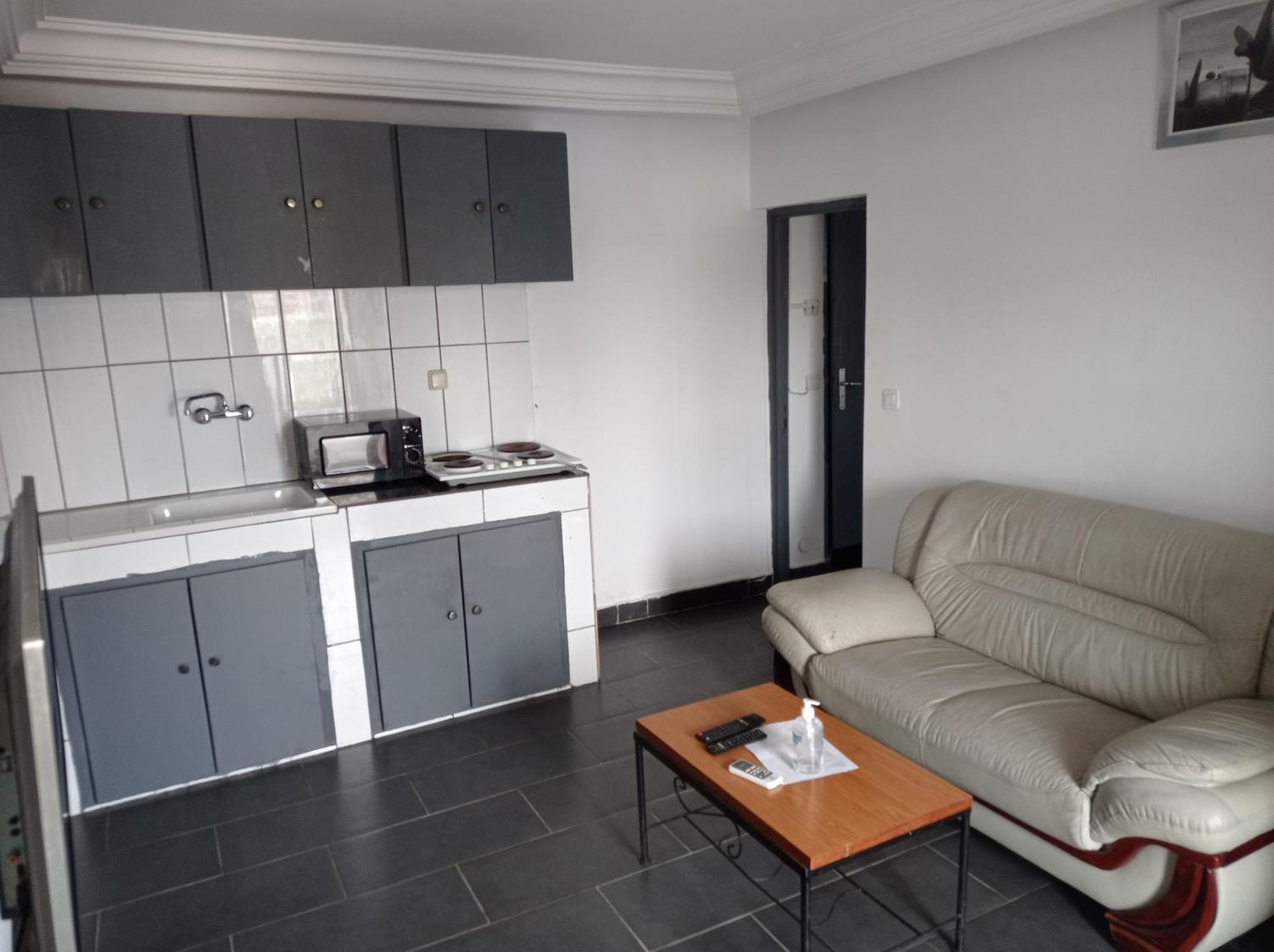 Residence Amann Appartement Et Spa Hammam Sauna Jacuzzi Marcory Exteriér fotografie