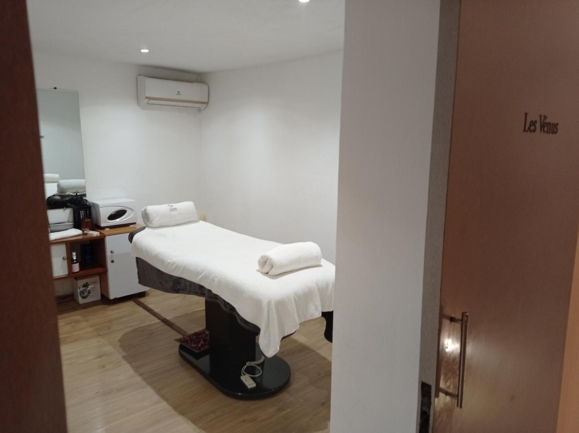 Residence Amann Appartement Et Spa Hammam Sauna Jacuzzi Marcory Exteriér fotografie