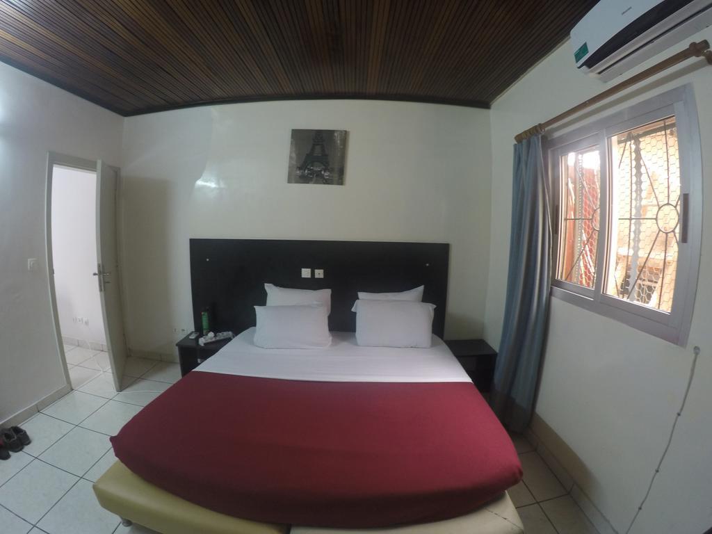 Residence Amann Appartement Et Spa Hammam Sauna Jacuzzi Marcory Exteriér fotografie